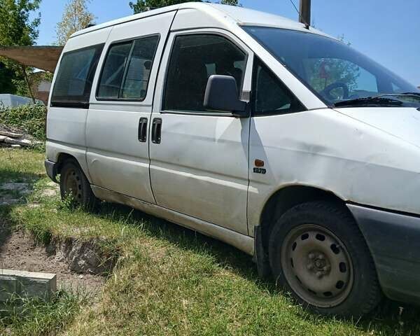 Белый Фиат Скудо, объемом двигателя 1.9 л и пробегом 100 тыс. км за 2700 $, фото 3 на Automoto.ua