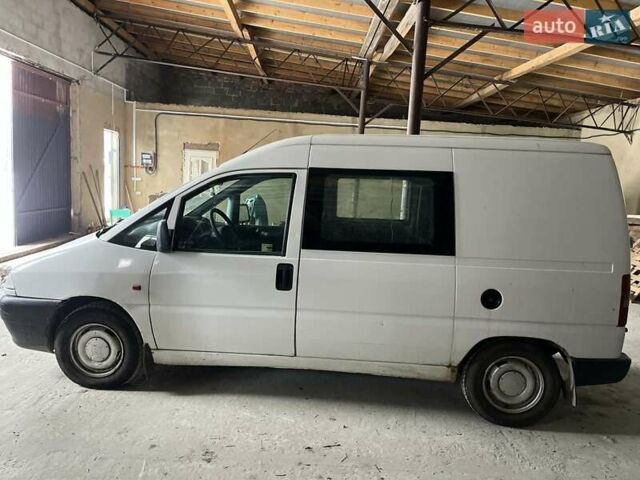 Белый Фиат Скудо, объемом двигателя 1.9 л и пробегом 310 тыс. км за 2100 $, фото 4 на Automoto.ua