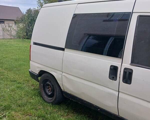 Фиат Скудо 1997 в Луцке на Automoto.ua Белый Фиат Скудо, объемом двигателя 1.9 л и пробегом 300 тыс. км за 1750 $, фото 1 на Automoto.ua
