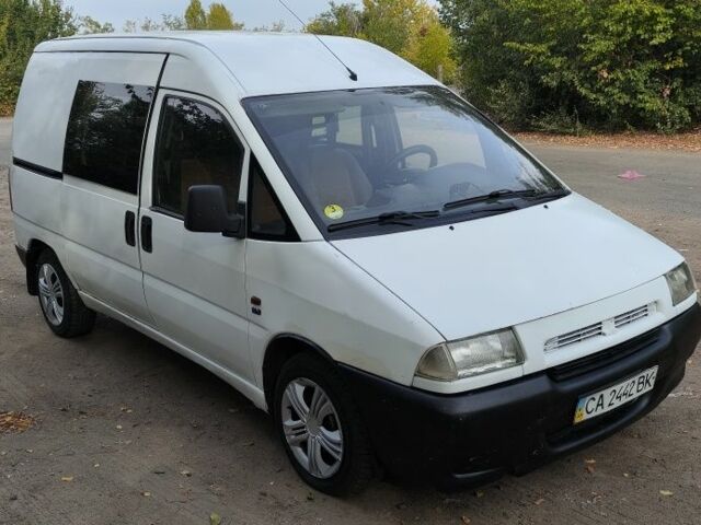 Белый Фиат Скудо, объемом двигателя 1.9 л и пробегом 200 тыс. км за 2300 $, фото 1 на Automoto.ua