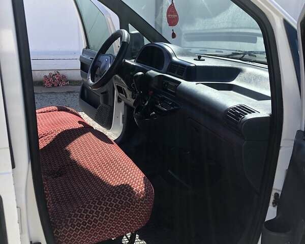 Белый Фиат Скудо, объемом двигателя 1.91 л и пробегом 350 тыс. км за 2800 $, фото 4 на Automoto.ua