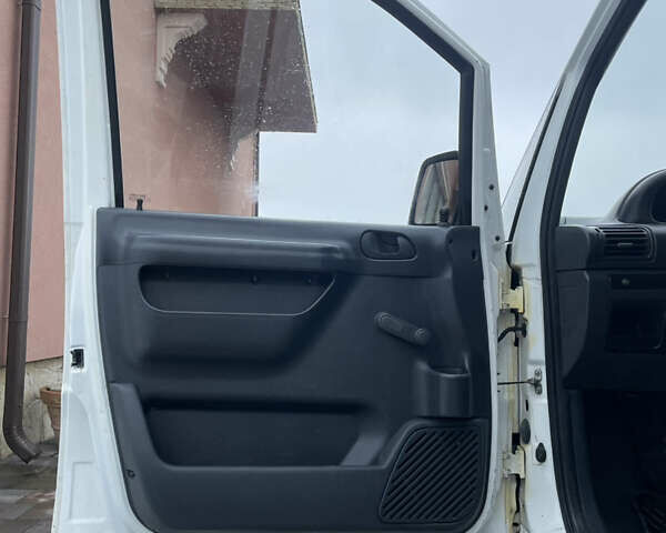 Белый Фиат Скудо, объемом двигателя 1.9 л и пробегом 300 тыс. км за 2950 $, фото 14 на Automoto.ua