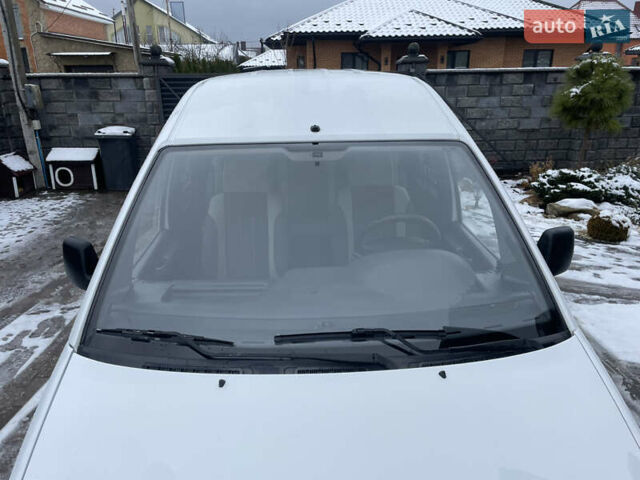 Белый Фиат Скудо, объемом двигателя 1.9 л и пробегом 300 тыс. км за 2950 $, фото 3 на Automoto.ua