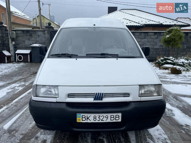 Белый Фиат Скудо, объемом двигателя 1.9 л и пробегом 300 тыс. км за 2950 $, фото 2 на Automoto.ua