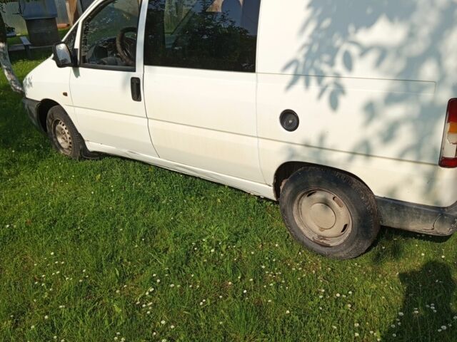 Белый Фиат Скудо, объемом двигателя 0 л и пробегом 500 тыс. км за 1700 $, фото 1 на Automoto.ua