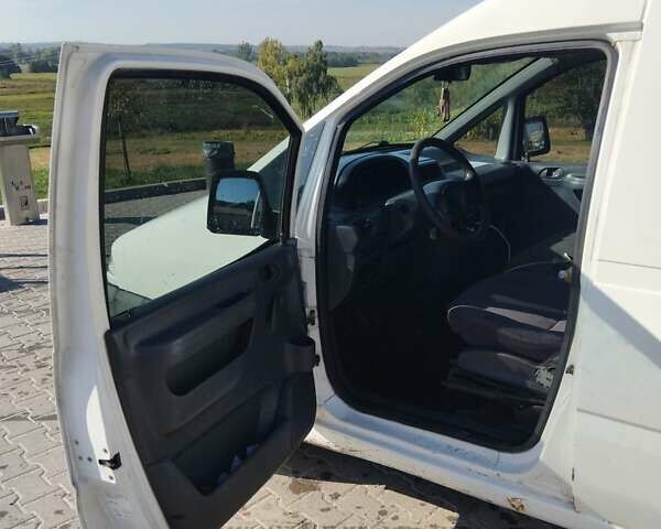 Белый Фиат Скудо, объемом двигателя 1.9 л и пробегом 200 тыс. км за 2200 $, фото 3 на Automoto.ua