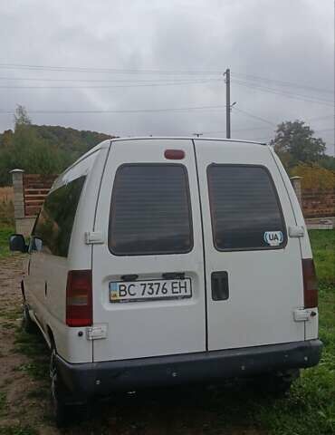 Белый Фиат Скудо, объемом двигателя 2 л и пробегом 384 тыс. км за 3500 $, фото 1 на Automoto.ua