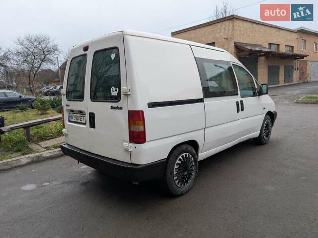 Белый Фиат Скудо, объемом двигателя 2 л и пробегом 300 тыс. км за 2950 $, фото 4 на Automoto.ua