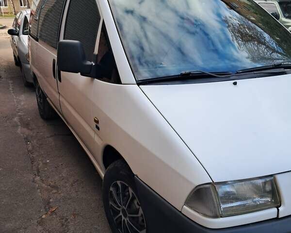 Белый Фиат Скудо, объемом двигателя 1.87 л и пробегом 340 тыс. км за 4600 $, фото 2 на Automoto.ua