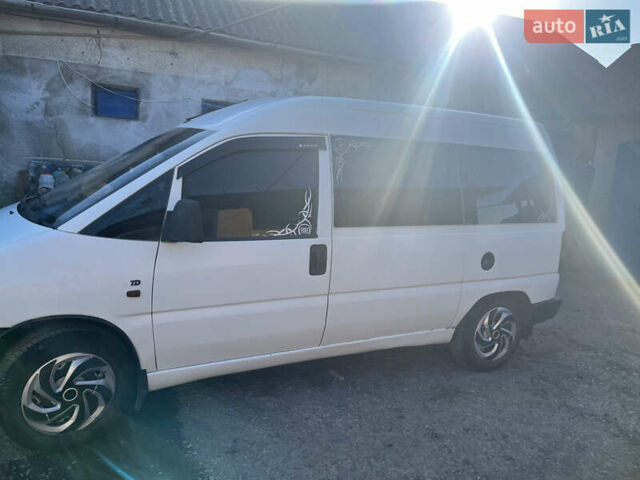 Белый Фиат Скудо, объемом двигателя 2 л и пробегом 418 тыс. км за 3800 $, фото 23 на Automoto.ua