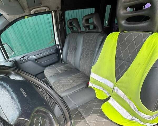 Белый Фиат Скудо, объемом двигателя 2 л и пробегом 360 тыс. км за 3000 $, фото 3 на Automoto.ua