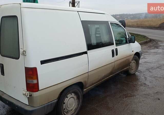 Белый Фиат Скудо, объемом двигателя 2 л и пробегом 380 тыс. км за 3300 $, фото 2 на Automoto.ua