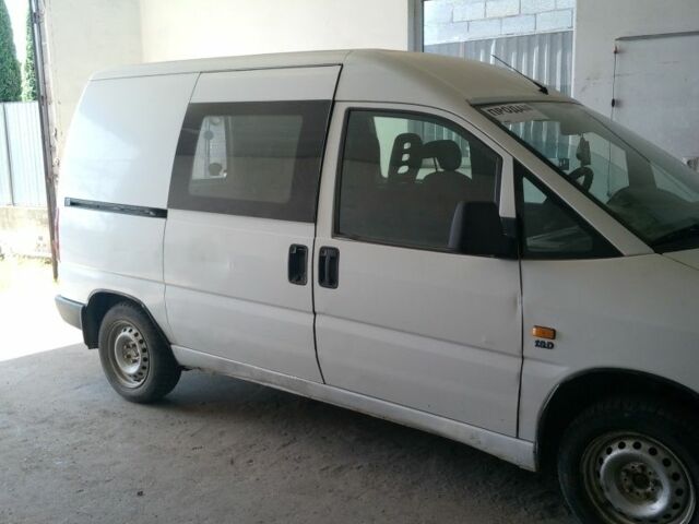 Фиат Скудо 2000 в Виноградове на Automoto.ua Белый Фиат Скудо, объемом двигателя 0 л и пробегом 250 тыс. км за 2000 $, фото 1 на Automoto.ua