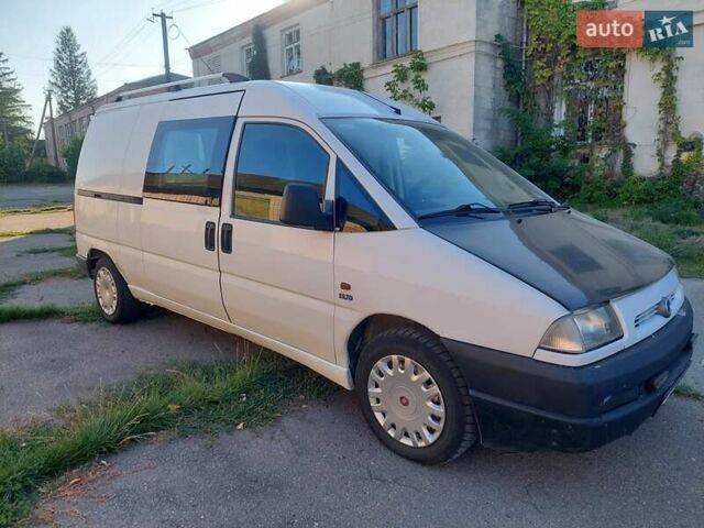Белый Фиат Скудо, объемом двигателя 1.91 л и пробегом 450 тыс. км за 3500 $, фото 1 на Automoto.ua