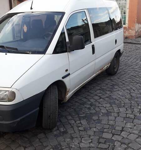 Белый Фиат Скудо, объемом двигателя 1.9 л и пробегом 500 тыс. км за 2500 $, фото 1 на Automoto.ua