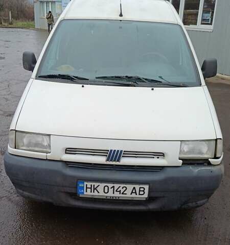 Белый Фиат Скудо, объемом двигателя 2 л и пробегом 380 тыс. км за 3300 $, фото 4 на Automoto.ua