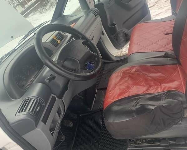 Белый Фиат Скудо, объемом двигателя 2 л и пробегом 315 тыс. км за 2900 $, фото 4 на Automoto.ua