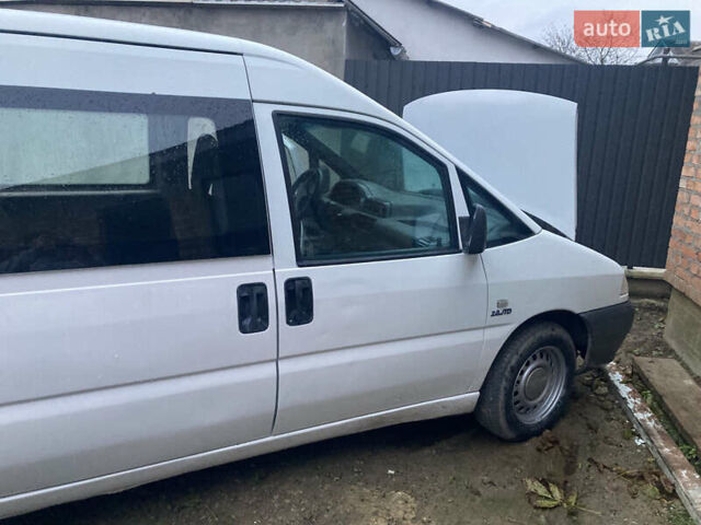 Фиат Скудо 2002 в Шепетовке на Automoto.ua Белый Фиат Скудо, объемом двигателя 2 л и пробегом 400 тыс. км за 3600 $, фото 15 на Automoto.ua