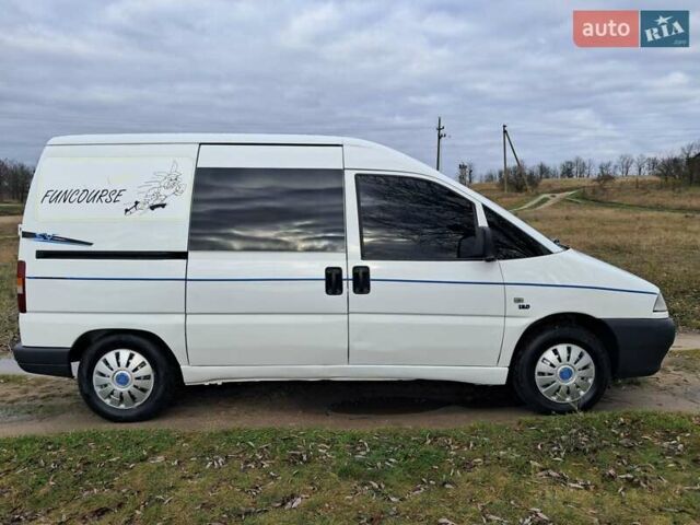 Белый Фиат Скудо, объемом двигателя 1.9 л и пробегом 222 тыс. км за 3999 $, фото 4 на Automoto.ua