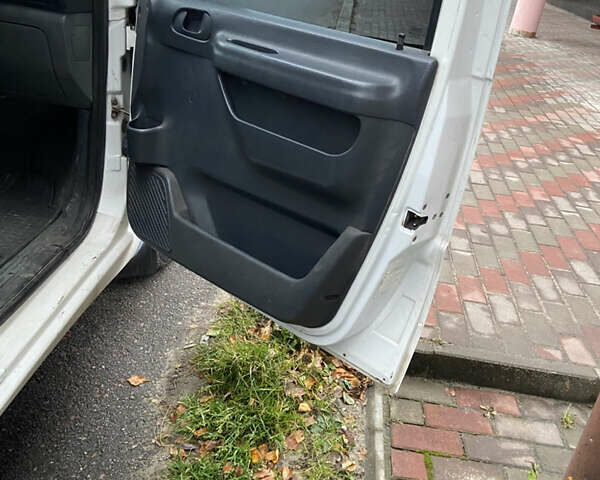 Белый Фиат Скудо, объемом двигателя 2 л и пробегом 403 тыс. км за 3500 $, фото 18 на Automoto.ua