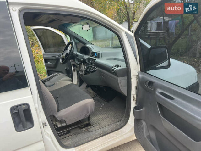 Белый Фиат Скудо, объемом двигателя 2 л и пробегом 300 тыс. км за 3250 $, фото 13 на Automoto.ua