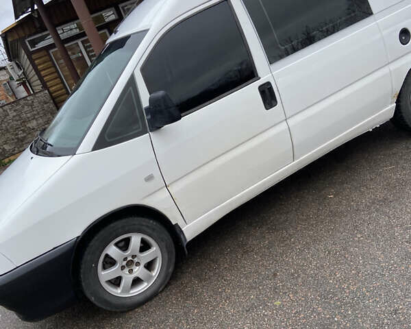 Белый Фиат Скудо, объемом двигателя 2 л и пробегом 403 тыс. км за 3500 $, фото 5 на Automoto.ua