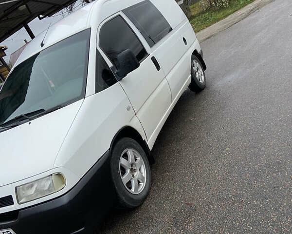 Белый Фиат Скудо, объемом двигателя 2 л и пробегом 403 тыс. км за 3500 $, фото 2 на Automoto.ua