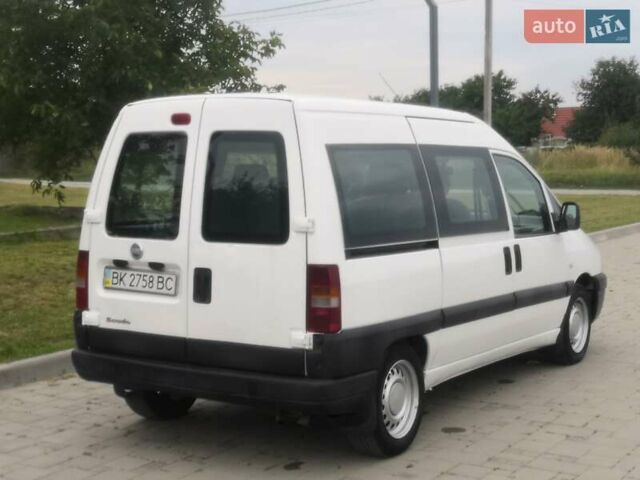 Белый Фиат Скудо, объемом двигателя 2 л и пробегом 262 тыс. км за 4500 $, фото 3 на Automoto.ua