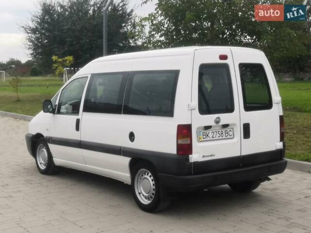 Белый Фиат Скудо, объемом двигателя 2 л и пробегом 262 тыс. км за 4500 $, фото 5 на Automoto.ua