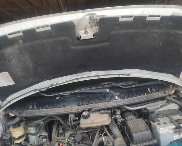 Белый Фиат Скудо, объемом двигателя 2 л и пробегом 238 тыс. км за 3500 $, фото 5 на Automoto.ua