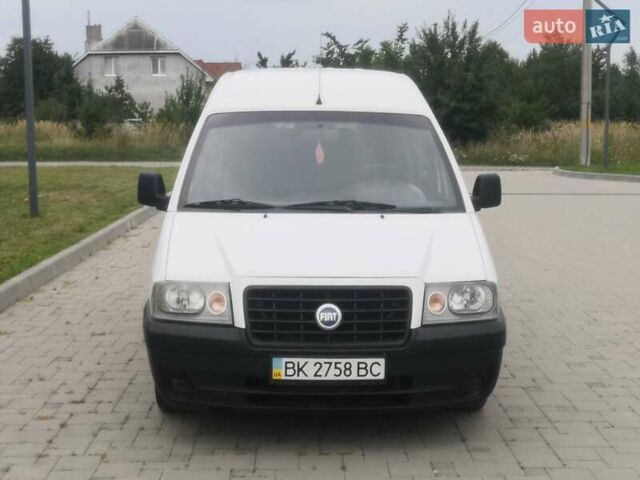 Белый Фиат Скудо, объемом двигателя 2 л и пробегом 262 тыс. км за 4500 $, фото 1 на Automoto.ua