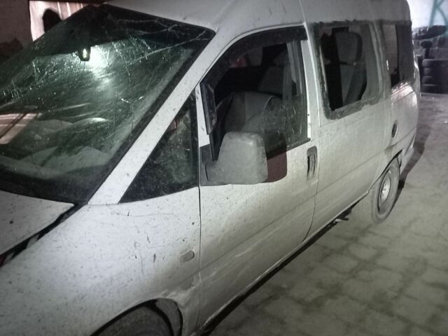 Білий Фіат Скудо, об'ємом двигуна 2 л та пробігом 200 тис. км за 1200 $, фото 2 на Automoto.ua