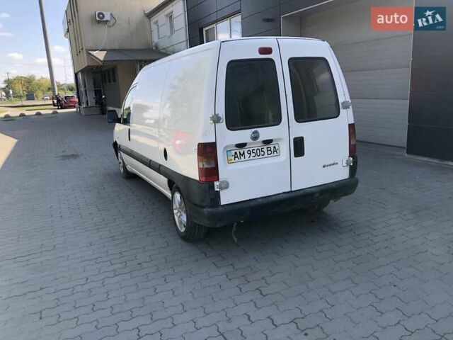 Белый Фиат Скудо, объемом двигателя 2 л и пробегом 228 тыс. км за 3350 $, фото 3 на Automoto.ua
