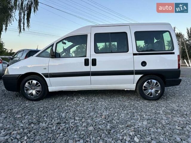 Белый Фиат Скудо, объемом двигателя 2 л и пробегом 252 тыс. км за 4950 $, фото 2 на Automoto.ua