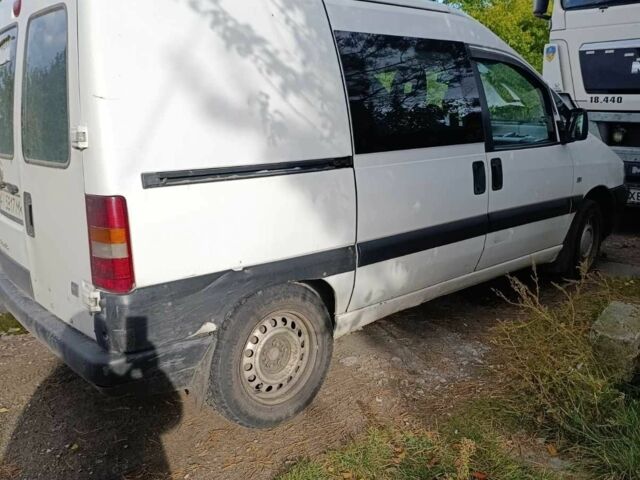 Белый Фиат Скудо, объемом двигателя 2 л и пробегом 196 тыс. км за 2500 $, фото 2 на Automoto.ua