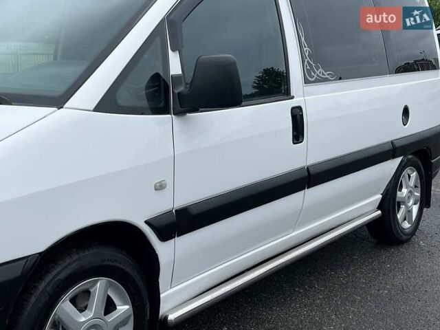 Белый Фиат Скудо, объемом двигателя 2 л и пробегом 230 тыс. км за 5499 $, фото 18 на Automoto.ua