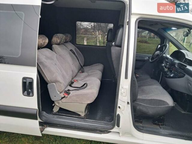 Белый Фиат Скудо, объемом двигателя 2 л и пробегом 240 тыс. км за 4200 $, фото 14 на Automoto.ua