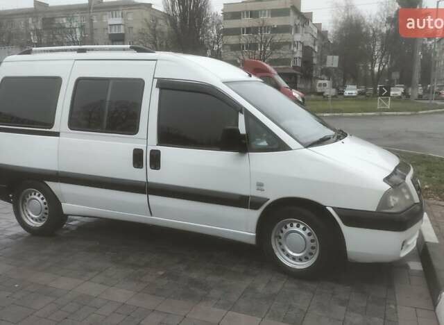 Белый Фиат Скудо, объемом двигателя 2 л и пробегом 320 тыс. км за 4100 $, фото 2 на Automoto.ua