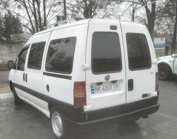 Белый Фиат Скудо, объемом двигателя 2 л и пробегом 320 тыс. км за 4100 $, фото 3 на Automoto.ua