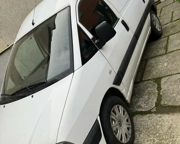 Белый Фиат Скудо, объемом двигателя 2 л и пробегом 280 тыс. км за 3700 $, фото 2 на Automoto.ua