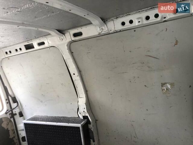 Белый Фиат Скудо, объемом двигателя 2 л и пробегом 228 тыс. км за 3350 $, фото 13 на Automoto.ua