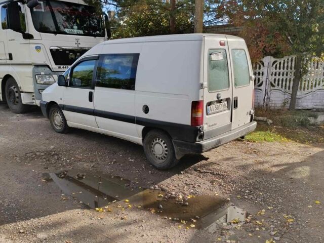 Белый Фиат Скудо, объемом двигателя 2 л и пробегом 196 тыс. км за 2500 $, фото 3 на Automoto.ua