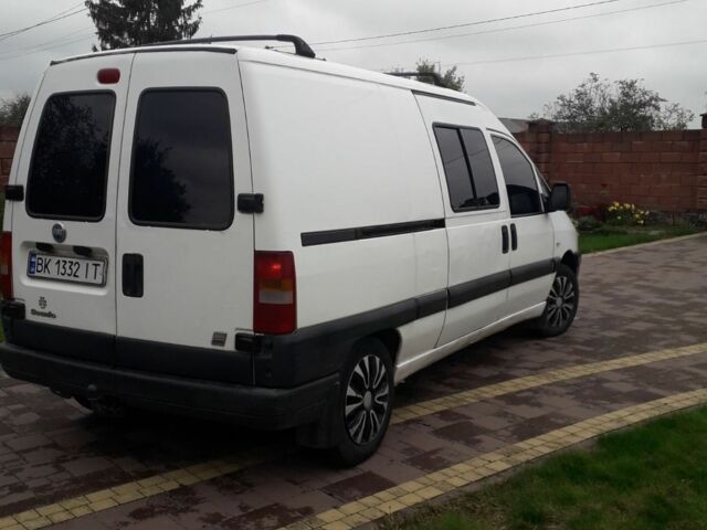 Білий Фіат Скудо, об'ємом двигуна 2 л та пробігом 347 тис. км за 3600 $, фото 4 на Automoto.ua