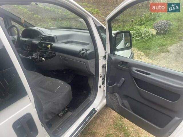 Білий Фіат Скудо, об'ємом двигуна 1.9 л та пробігом 382 тис. км за 2800 $, фото 4 на Automoto.ua