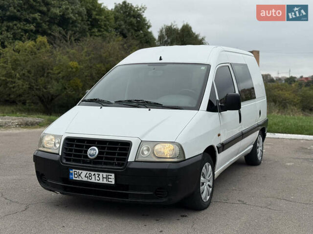Белый Фиат Скудо, объемом двигателя 2 л и пробегом 300 тыс. км за 3500 $, фото 2 на Automoto.ua