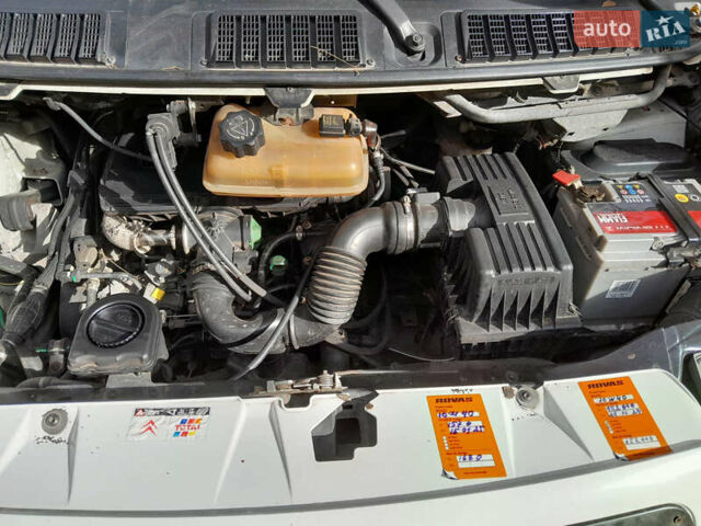 Белый Фиат Скудо, объемом двигателя 1.87 л и пробегом 255 тыс. км за 4100 $, фото 2 на Automoto.ua