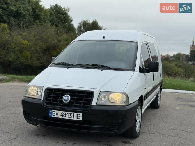 Белый Фиат Скудо, объемом двигателя 2 л и пробегом 300 тыс. км за 3500 $, фото 13 на Automoto.ua