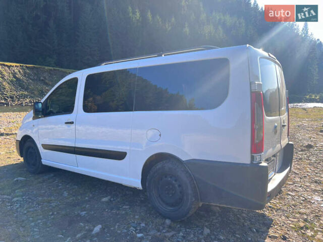 Белый Фиат Скудо, объемом двигателя 2 л и пробегом 193 тыс. км за 7500 $, фото 5 на Automoto.ua