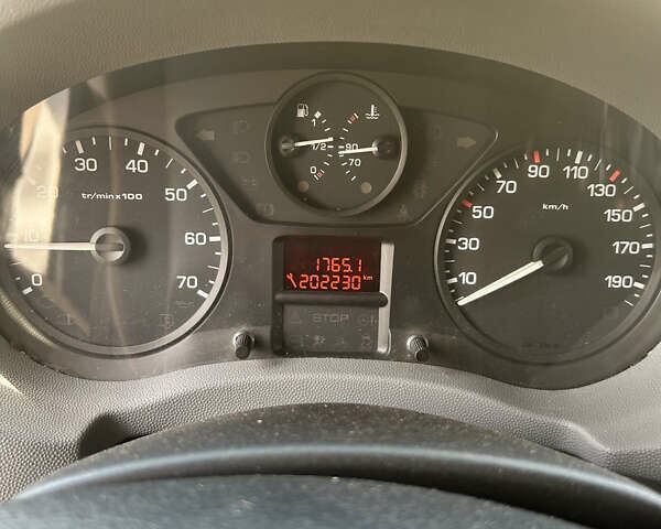 Фиат Скудо 2007 в Вознесенске на Automoto.ua Белый Фиат Скудо, объемом двигателя 2 л и пробегом 202 тыс. км за 7600 $, фото 7 на Automoto.ua