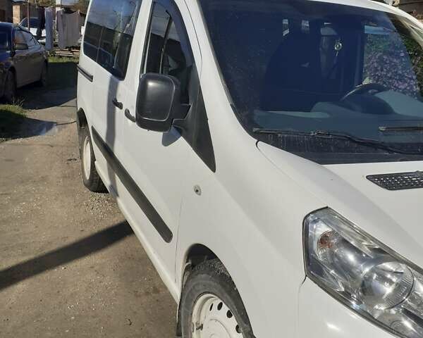 Белый Фиат Скудо, объемом двигателя 2 л и пробегом 290 тыс. км за 5900 $, фото 5 на Automoto.ua